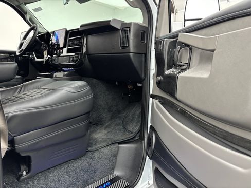 New 2026 GMC Savana 3500 Extended w/ Driver Convenience Package RWD image 22