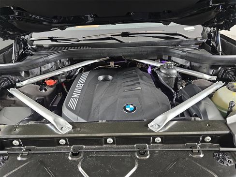 Used 2026 BMW X7 xDrive40i w/ Premium Package image 36