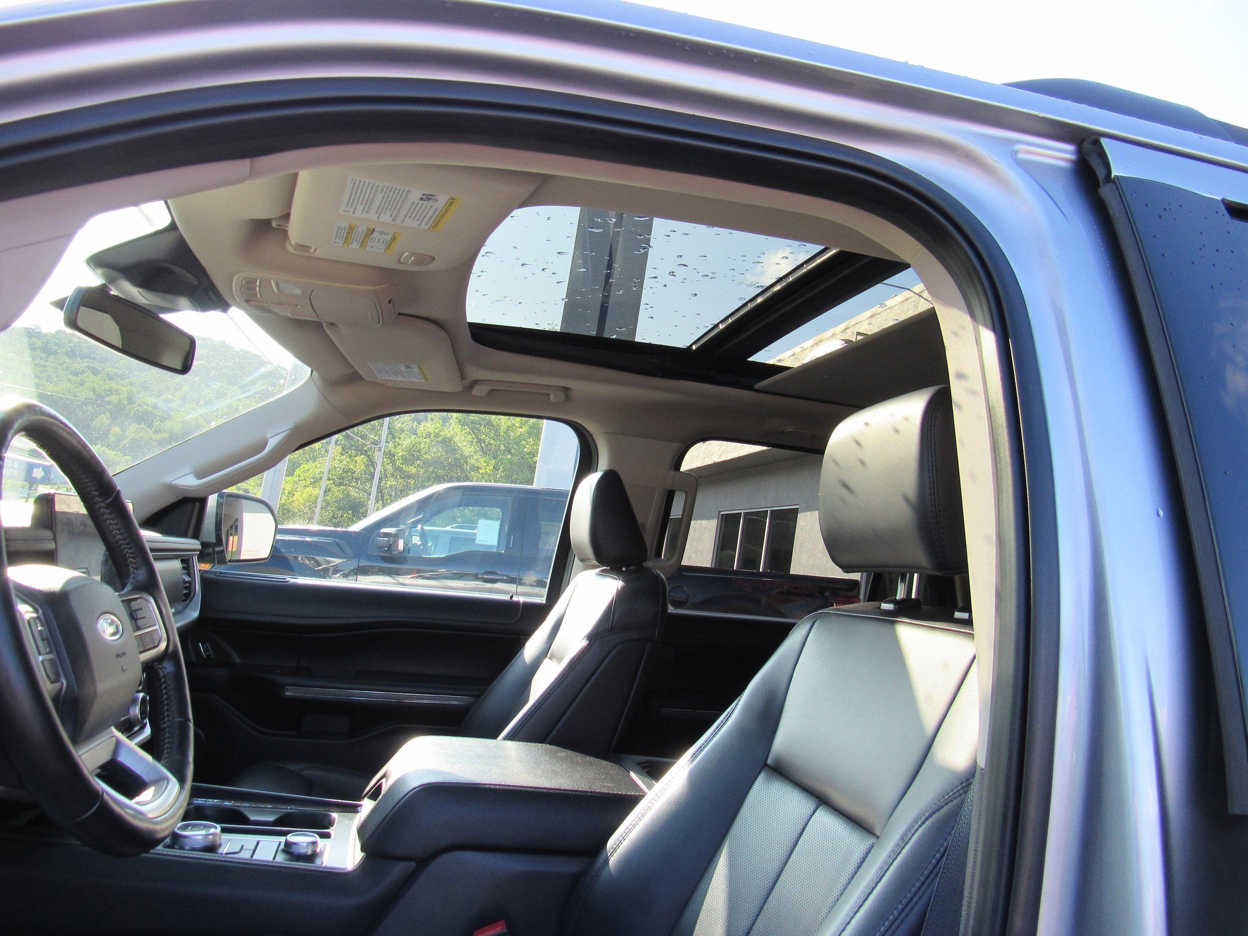 Used 2022 Ford Expedition Max XLT AWD/4WD image 19
