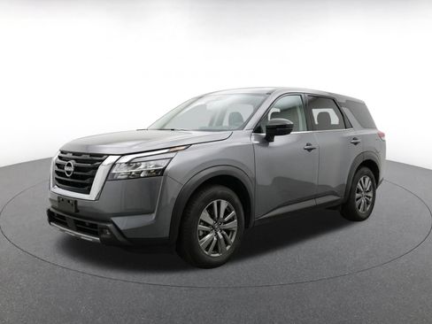 Used 2025 Nissan Pathfinder SV AWD/4WD image 3