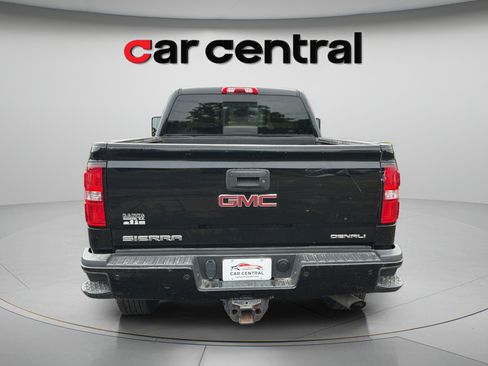 Used 2019 GMC Sierra 2500 Denali AWD/4WD image 5