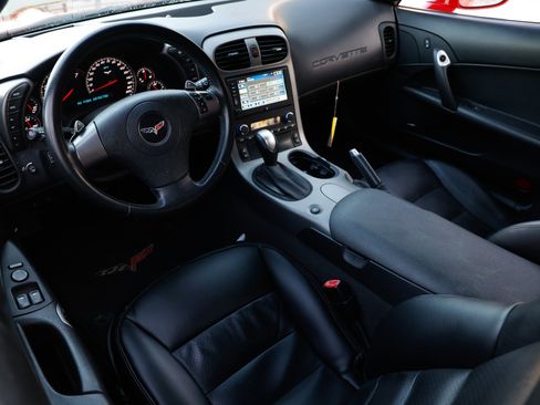 Used 2007 Chevrolet Corvette Convertible w/ Preferred Equipment Group image 6