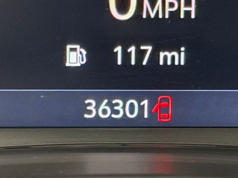 Used 2024 Chevrolet Equinox LT AWD/4WD image 21