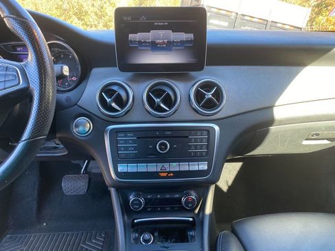 Used 2019 Mercedes-Benz GLA 250 4MATIC image 20