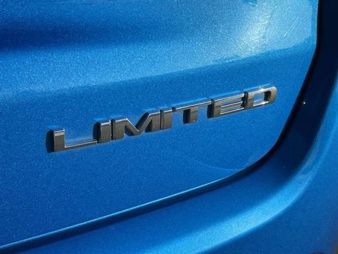 Used 2025 Jeep Compass Limited image 7