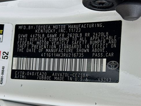 Used 2024 Toyota Camry SE FWD image 12