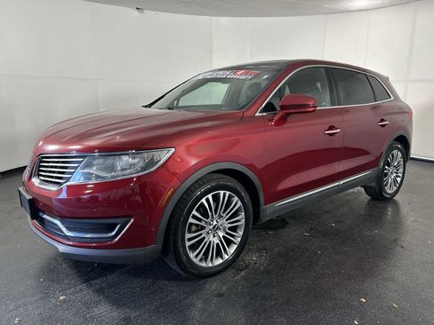 Used 2016 Lincoln MKX Reserve w/ Technology Package AWD/4WD image 4