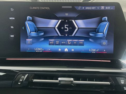 Used 2025 BMW X1 xDrive28i AWD/4WD image 24