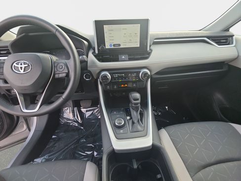 Used 2024 Toyota RAV4 XLE w/ Weather Package AWD/4WD image 19