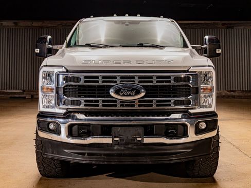 Used 2023 Ford F350 XLT w/ Snow Plow Prep Package image 2