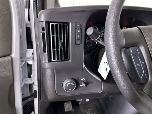 New 2025 GMC Savana 3500 Extended w/ Driver Convenience Package image 17