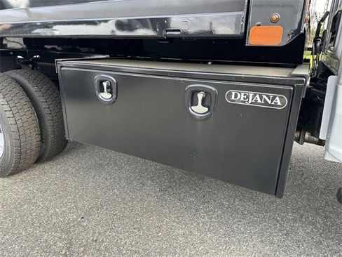 New 2024 Ford F550 4x4 Regular Cab Super Duty image 35