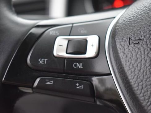 Used 2018 Volkswagen Atlas SE FWD image 26