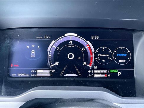 Used 2023 Toyota Tundra Limited w/ Power Package AWD/4WD image 18