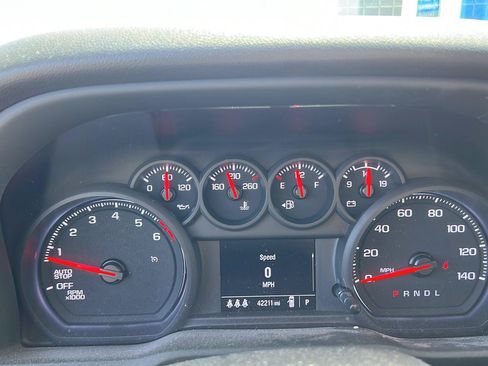 Used 2024 Chevrolet Silverado 1500 Custom Trail Boss w/ LPO, Dark Essentials Package AWD/4WD image 19