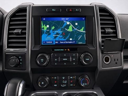 Used 2019 Ford F150 XLT w/ Equipment Group 302A Luxury AWD/4WD image 29