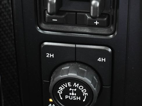 Used 2023 Ford F150 Lariat w/ Equipment Group 502A High image 32