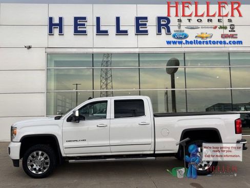 Used 2015 GMC Sierra 2500 Denali w/ Driver Alert Package image 1