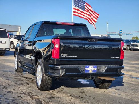 Certified 2023 Chevrolet Silverado 1500 Custom image 5