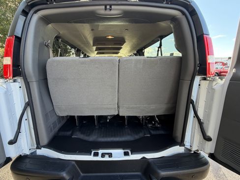 Used 2024 Chevrolet Express 3500 LS image 4