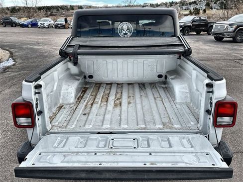 Used 2023 Jeep Gladiator Willys image 20