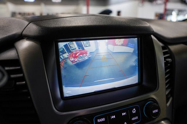 Used 2018 GMC Yukon SLT w/ Open Road Package AWD/4WD image 8