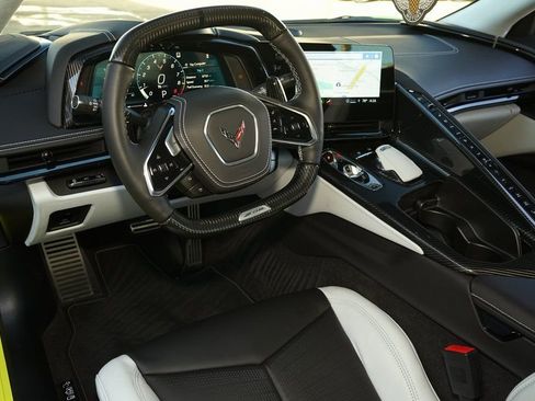 Used 2023 Chevrolet Corvette Z06 w/ Z07 Performance Package image 2