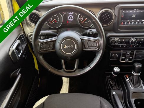 Used 2022 Jeep Wrangler Unlimited Sport AWD/4WD image 13