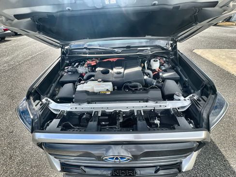 Used 2024 Toyota Tundra Limited image 28