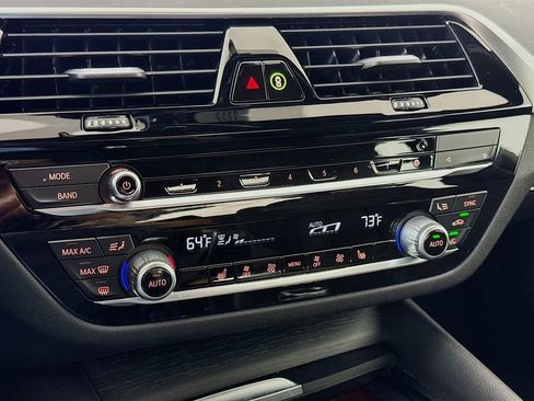 Used 2023 BMW 530i xDrive 530i xDrive w/ Premium Package image 17