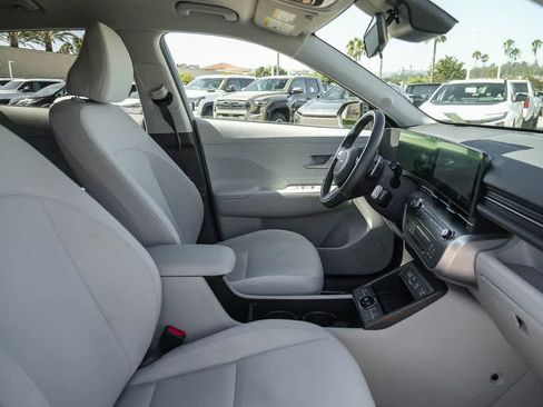 Used 2024 Hyundai Kona SEL FWD image 16