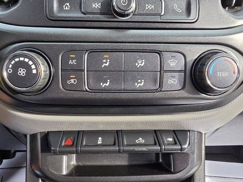 Used 2020 Chevrolet Colorado W/T w/ WT Convenience Package RWD image 31