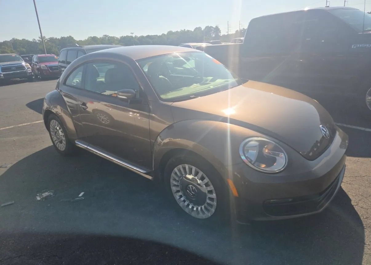 Used 2016 Volkswagen Beetle 1.8T SE FWD image 5