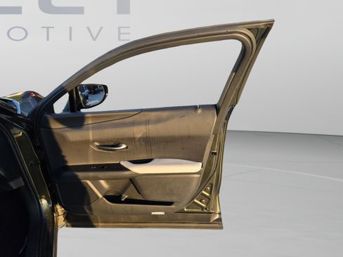 Used 2019 Lexus UX 200 w/ Accessory Package 2 FWD image 28