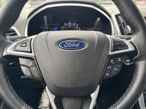 Used 2017 Ford Edge Titanium w/ Equipment Group 302A AWD/4WD image 27