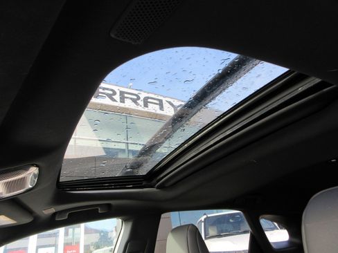 Used 2025 Lexus RX 350h image 17