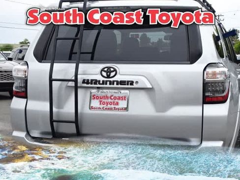 Used 2016 Toyota 4Runner SR5 Premium AWD/4WD image 16