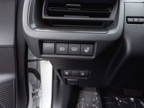 Used 2026 Toyota Prius Plug-In Hybrid image 15