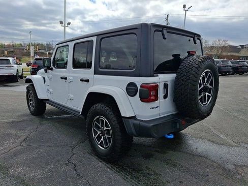 Certified 2022 Jeep Wrangler Unlimited Sahara w/ Cold Weather Group image 4