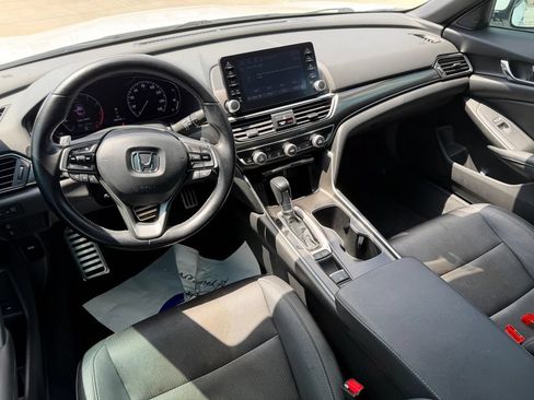 Used 2019 Honda Accord Sport image 11