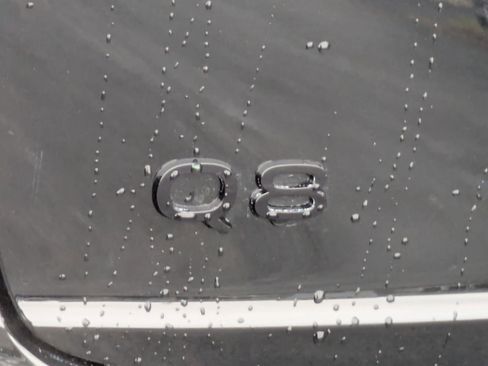 Used 2025 Audi Q8 Prestige w/ Prestige Package image 33