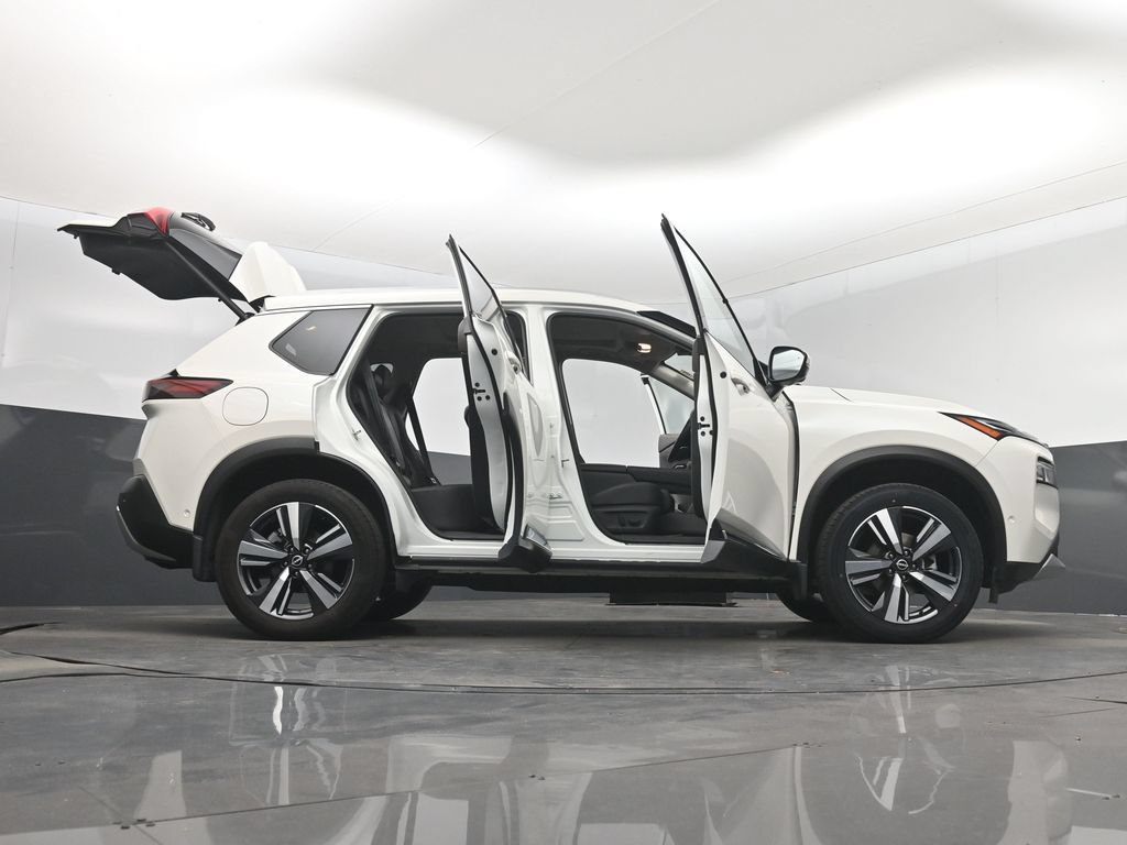 Used 2023 Nissan Rogue Platinum w/ Platinum Premium Package AWD/4WD image 7