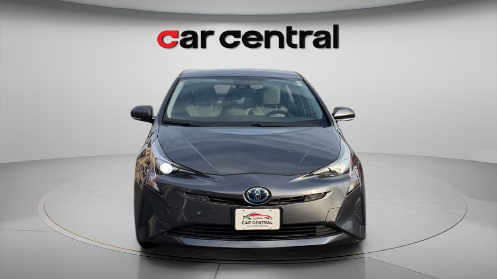 Used 2018 Toyota Prius Two w/ Prius Two Safety Plus Package FWD image 9