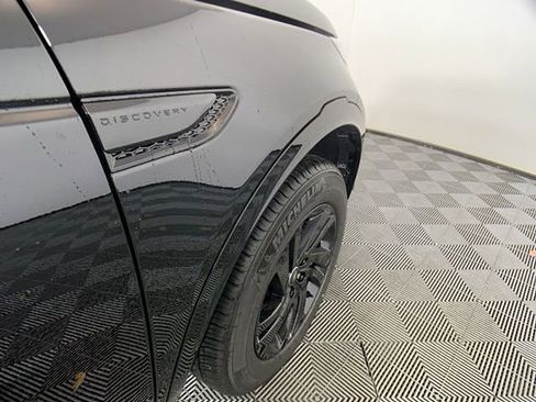 Certified 2025 Land Rover Discovery Sport Dynamic SE image 39