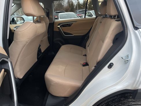 Certified 2023 Toyota RAV4 LE image 27
