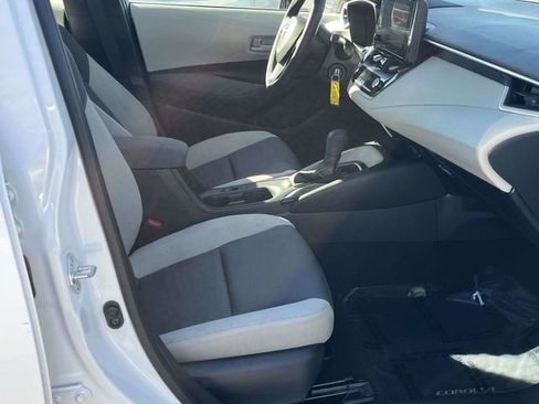 Used 2023 Toyota Corolla LE image 22