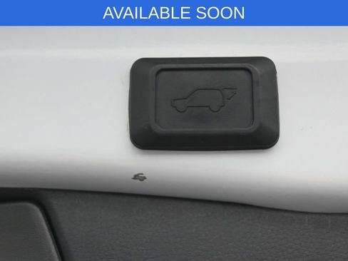 Used 2021 Toyota RAV4 XLE Premium AWD/4WD image 32