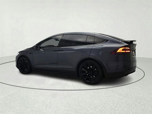 Used 2020 Tesla Model X Long Range image 5