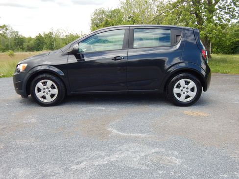 Used 2015 Chevrolet Sonic LS FWD image 2
