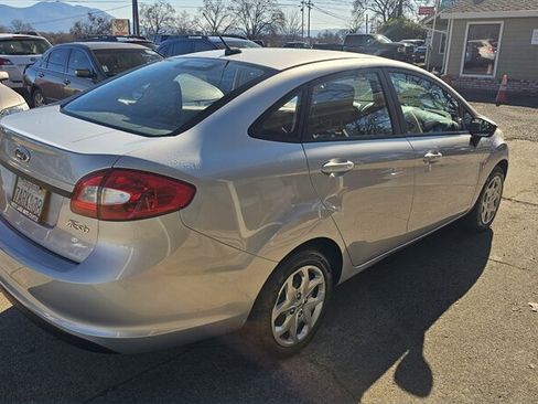 Used 2013 Ford Fiesta S image 3